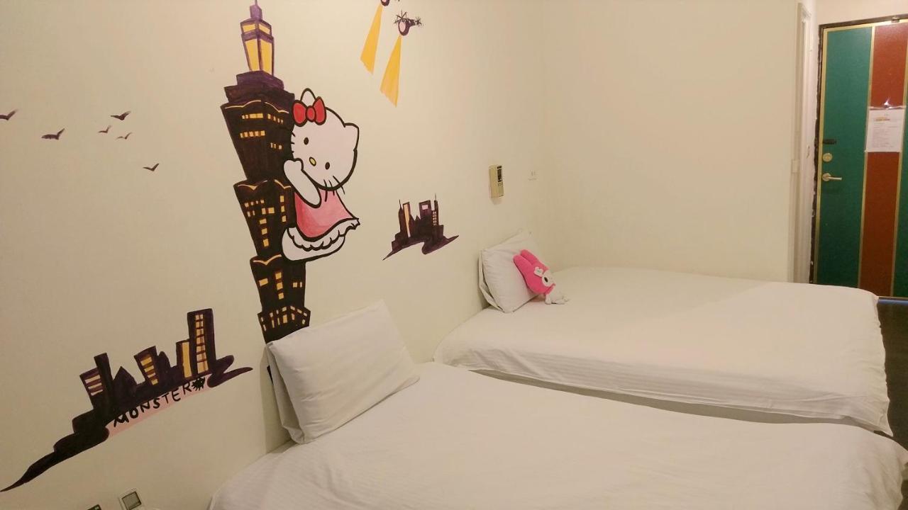 Happines Trip Inn Taichung Exterior photo